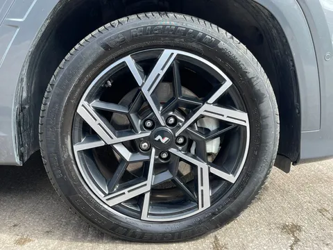 EA74DKL Hyundai Tucson 1.6T Plug-in Hybrid N Line S 5dr 4WD Auto Thumbnail #7