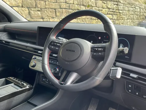 EA74DKL Hyundai Tucson 1.6T Plug-in Hybrid N Line S 5dr 4WD Auto Thumbnail #12