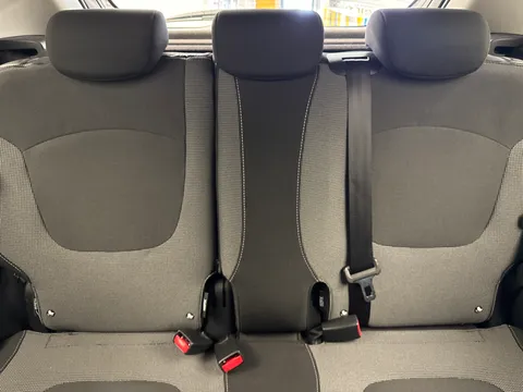 16 of 33 for Renault Captur 1.2 TCE Dynamique Nav 5dr