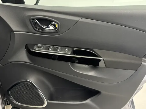 20 of 33 for Renault Captur 1.2 TCE Dynamique Nav 5dr