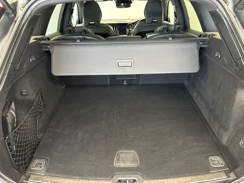 CE70PUV Volvo XC60 2.0 B5P [250] R DESIGN 5dr AWD Geartronic Thumbnail #31