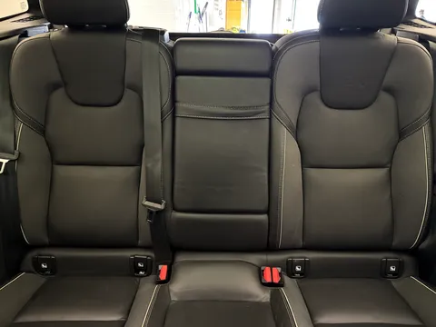 CE70PUV Volvo XC60 2.0 B5P [250] R DESIGN 5dr AWD Geartronic Thumbnail #18