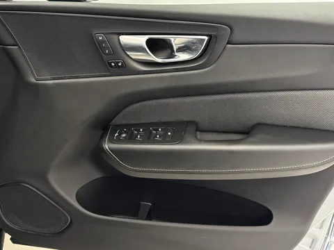 CE70PUV Volvo XC60 2.0 B5P [250] R DESIGN 5dr AWD Geartronic Thumbnail #22