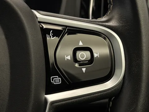 CE70PUV Volvo XC60 2.0 B5P [250] R DESIGN 5dr AWD Geartronic Thumbnail #27