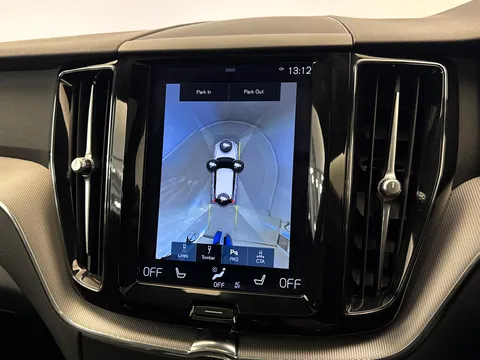 CE70PUV Volvo XC60 2.0 B5P [250] R DESIGN 5dr AWD Geartronic Thumbnail #34