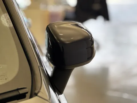 CE70PUV Volvo XC60 2.0 B5P [250] R DESIGN 5dr AWD Geartronic Thumbnail #39