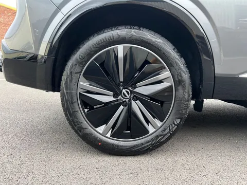 DV75SZU Nissan Qashqai 1.5 E-Power Tekna 5dr Auto Thumbnail #11