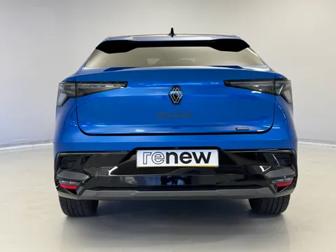 BL74ZHK Renault Rafale E-Tech FHEV Techno Esprit Alpine 5dr Auto 4C Thumbnail #7
