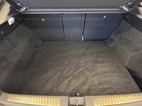 BL74ZHK Renault Rafale E-Tech FHEV Techno Esprit Alpine 5dr Auto 4C Thumbnail #9