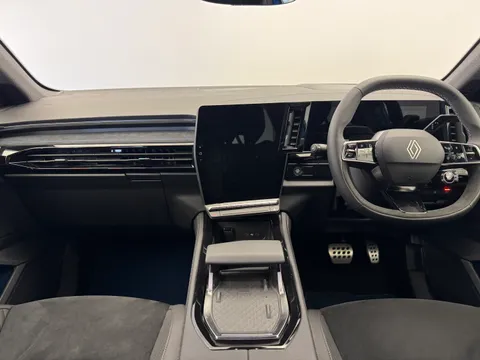 BL74ZHK Renault Rafale E-Tech FHEV Techno Esprit Alpine 5dr Auto 4C Thumbnail #12