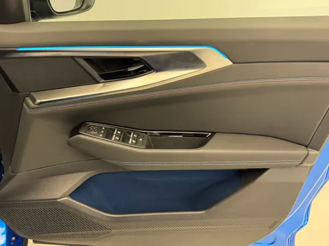 BL74ZHK Renault Rafale E-Tech FHEV Techno Esprit Alpine 5dr Auto 4C Thumbnail #17