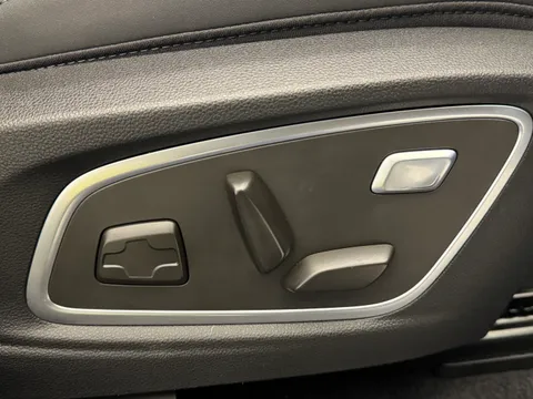 BL74ZHK Renault Rafale E-Tech FHEV Techno Esprit Alpine 5dr Auto 4C Thumbnail #19