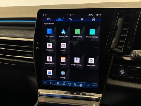 BL74ZHK Renault Rafale E-Tech FHEV Techno Esprit Alpine 5dr Auto 4C Thumbnail #23