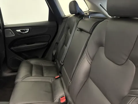 RE25NMV Volvo XC60 2.0 T8 [455] PHEV Ultra Dark 5dr AWD Geartronic Thumbnail #12