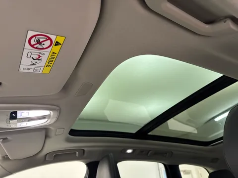 RE25NMV Volvo XC60 2.0 T8 [455] PHEV Ultra Dark 5dr AWD Geartronic Thumbnail #14