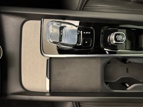 RE25NMV Volvo XC60 2.0 T8 [455] PHEV Ultra Dark 5dr AWD Geartronic Thumbnail #15