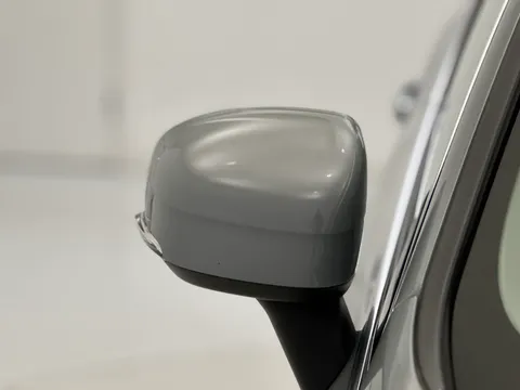 RE25NMV Volvo XC60 2.0 T8 [455] PHEV Ultra Dark 5dr AWD Geartronic Thumbnail #35