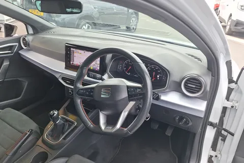 DV24NSU SEAT Ibiza 1.0 TSI 115 FR Sport 5dr Thumbnail #21