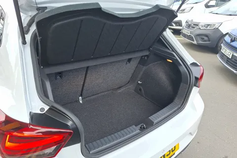 DV24NSU SEAT Ibiza 1.0 TSI 115 FR Sport 5dr Thumbnail #24