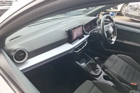 DV24NSU SEAT Ibiza 1.0 TSI 115 FR Sport 5dr Thumbnail #26