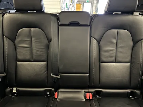 CA23FGE Volvo XC40 2.0 B4P Ultimate Dark 5dr Auto Thumbnail #15