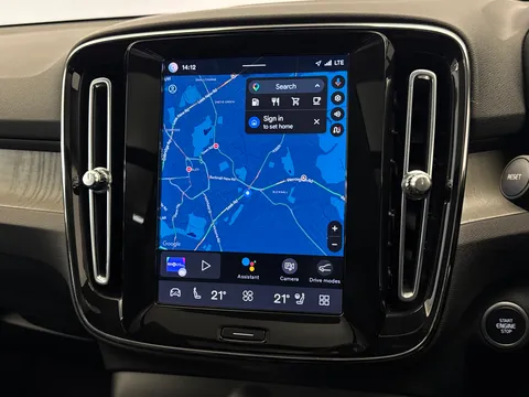 CA23FGE Volvo XC40 2.0 B4P Ultimate Dark 5dr Auto Thumbnail #29