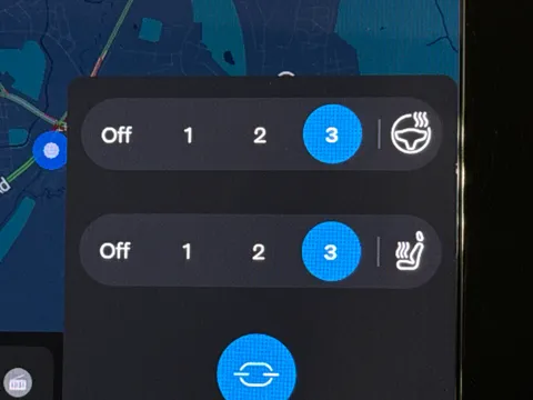 CA23FGE Volvo XC40 2.0 B4P Ultimate Dark 5dr Auto Thumbnail #31