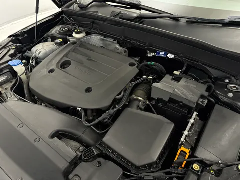 CA23FGE Volvo XC40 2.0 B4P Ultimate Dark 5dr Auto Thumbnail #33