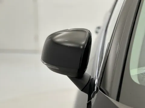 CA23FGE Volvo XC40 2.0 B4P Ultimate Dark 5dr Auto Thumbnail #36