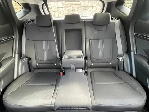 MW22OUB Hyundai Tucson 1.6 TGDi Hybrid 230 SE Connect 5dr 2WD Auto Thumbnail #18