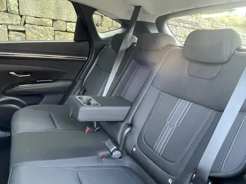 MW22OUB Hyundai Tucson 1.6 TGDi Hybrid 230 SE Connect 5dr 2WD Auto Thumbnail #21