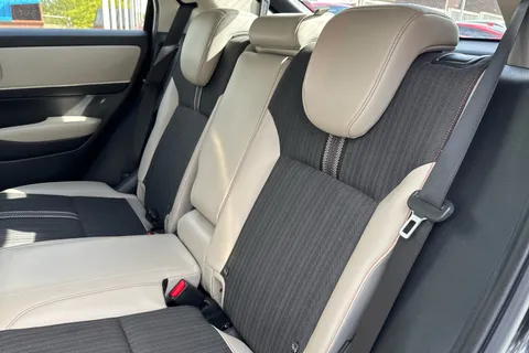 DK23VLO Honda Hr-V 1.5 eHEV Advance Style 5dr CVT Thumbnail #9