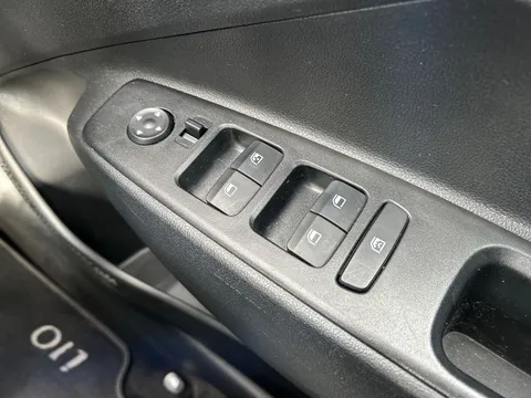 DX20ZWT Hyundai i10 1.2 MPi SE Connect 5dr Thumbnail #35