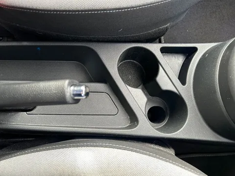 DX20ZWT Hyundai i10 1.2 MPi SE Connect 5dr Thumbnail #19