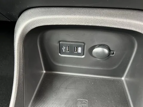 DA75KHH GWM ORA ORA 03 126kW Pure+ 48kWh 5dr Auto Thumbnail #13