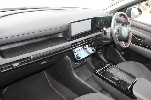 PK74NUJ Hyundai Tucson 1.6T Hybrid N Line S 5dr Auto Thumbnail #13