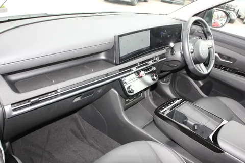 EF25OBA Hyundai Tucson 1.6T Plug-in Hybrid Ultimate 5dr Auto Thumbnail #9