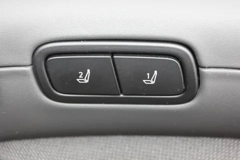 EF25OBA Hyundai Tucson 1.6T Plug-in Hybrid Ultimate 5dr Auto Thumbnail #19