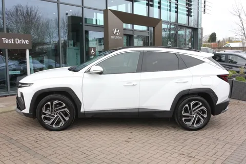 EF25OBA Hyundai Tucson 1.6T Plug-in Hybrid Ultimate 5dr Auto Thumbnail #39
