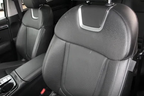 ET24SFY Hyundai Tucson 1.6 TGDi Plug-in Hybrid Ultimate 5dr 4WD Auto Thumbnail #8