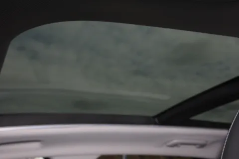 ET24SFY Hyundai Tucson 1.6 TGDi Plug-in Hybrid Ultimate 5dr 4WD Auto Thumbnail #11