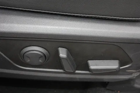 ET24SFY Hyundai Tucson 1.6 TGDi Plug-in Hybrid Ultimate 5dr 4WD Auto Thumbnail #21