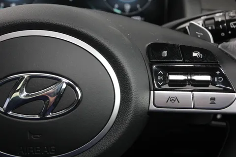 ET24SFY Hyundai Tucson 1.6 TGDi Plug-in Hybrid Ultimate 5dr 4WD Auto Thumbnail #26