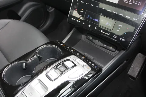 ET24SFY Hyundai Tucson 1.6 TGDi Plug-in Hybrid Ultimate 5dr 4WD Auto Thumbnail #29