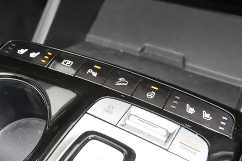 ET24SFY Hyundai Tucson 1.6 TGDi Plug-in Hybrid Ultimate 5dr 4WD Auto Thumbnail #30