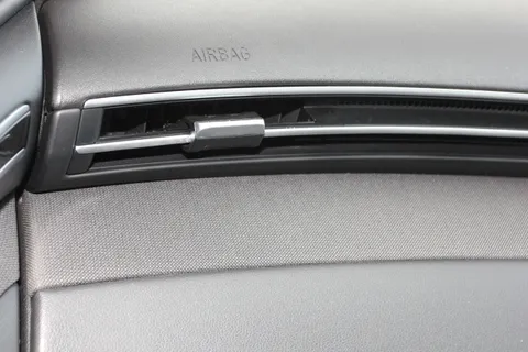 MK21VXL Hyundai Tucson 1.6 TGDi Hybrid 230 Ultimate 5dr 2WD Auto Thumbnail #10