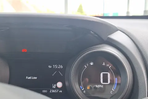 BF23VHX Toyota Yaris Cross 1.5 Hybrid Icon 5dr CVT Thumbnail #12