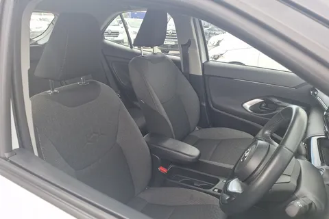 BF23VHX Toyota Yaris Cross 1.5 Hybrid Icon 5dr CVT Thumbnail #41