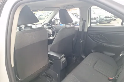 BF23VHX Toyota Yaris Cross 1.5 Hybrid Icon 5dr CVT Thumbnail #33