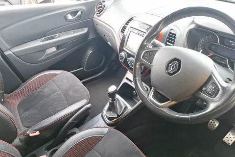 BD69JKU Renault Captur 1.3 TCE 130 S Edition 5dr Thumbnail #13